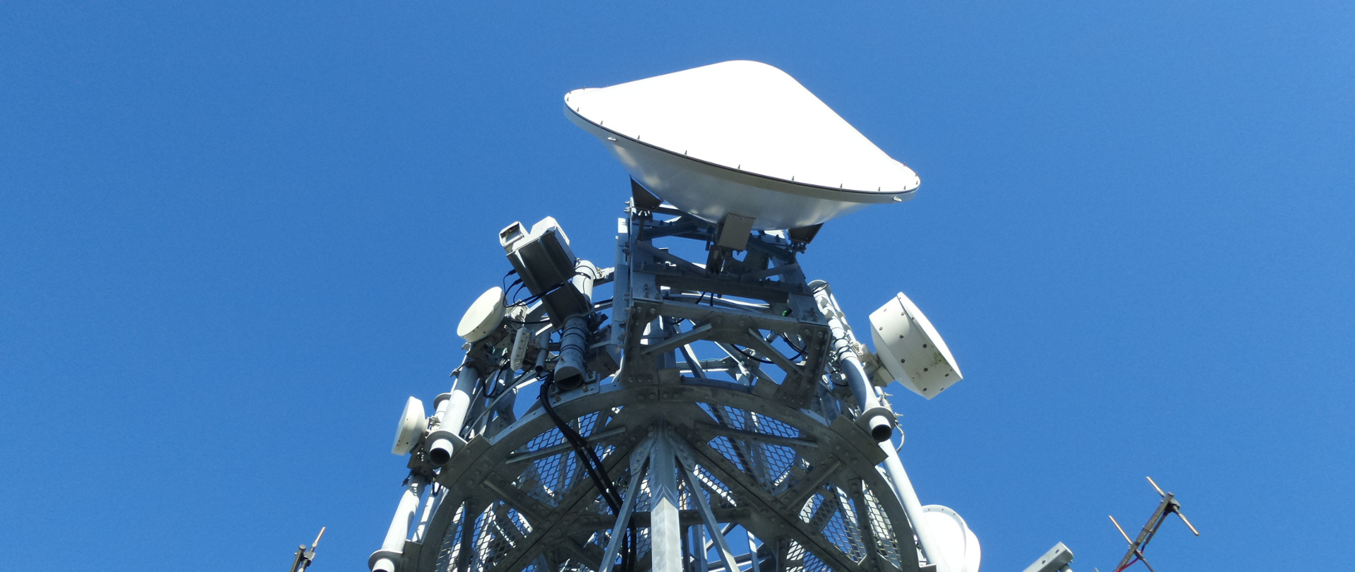 Antena telekomunikacyjna