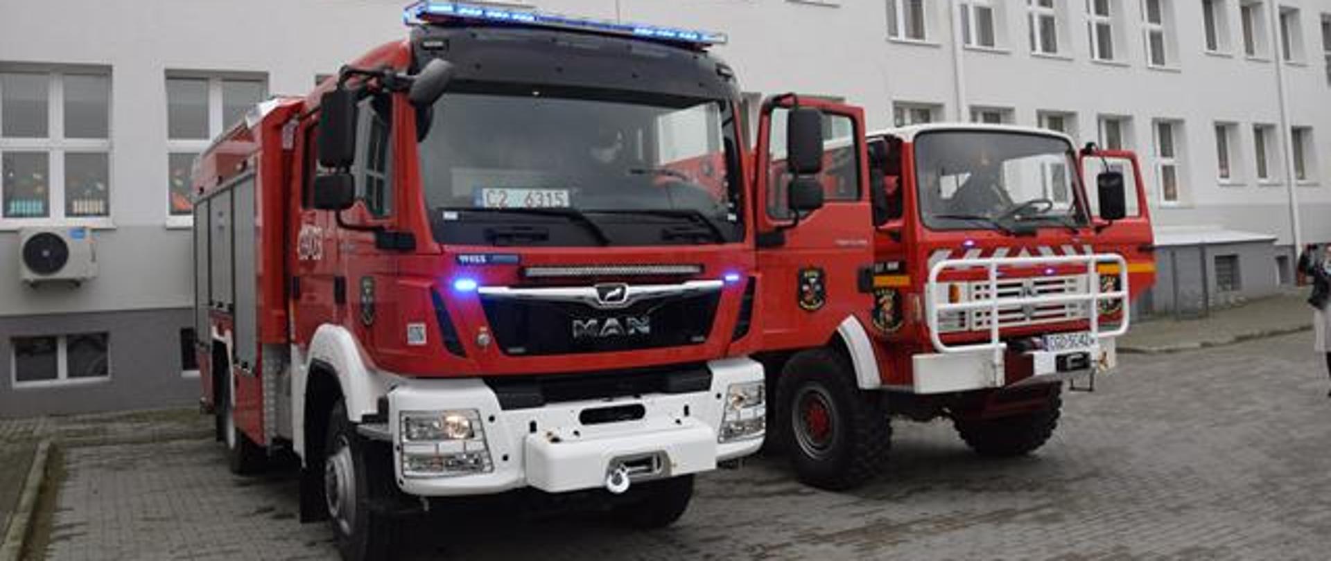 Przekazanie samochodu dla OSP Wielkie Rychnowo i OSP Mariany