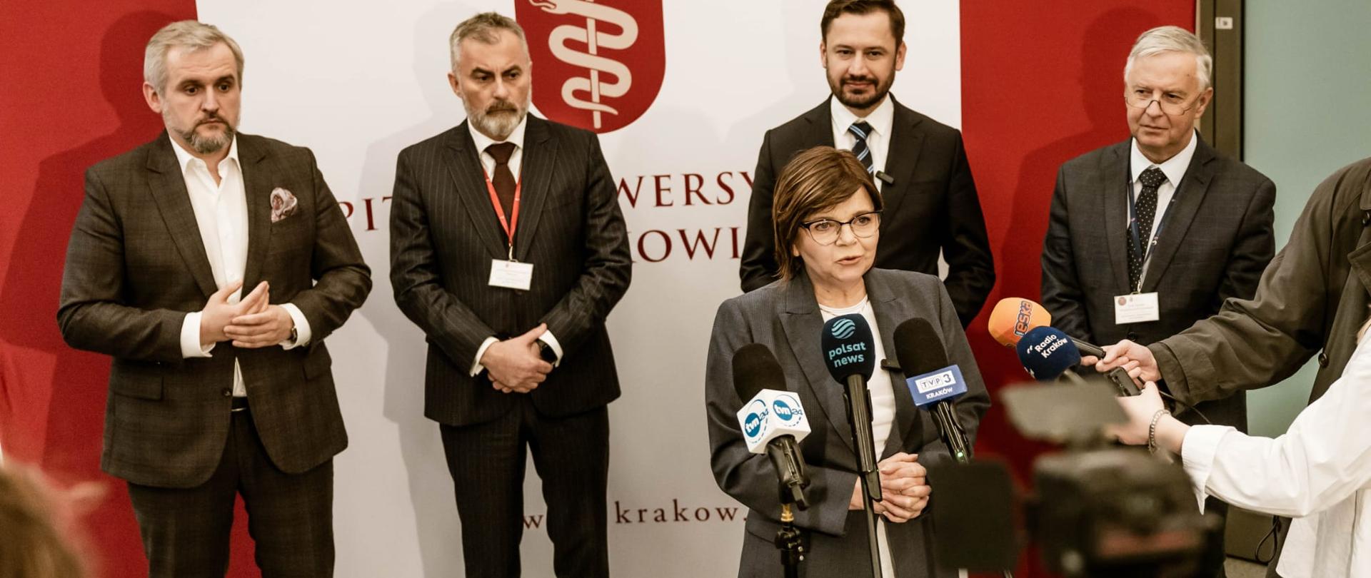 Na zdj. minister zdrowia Izabela Leszczyna.