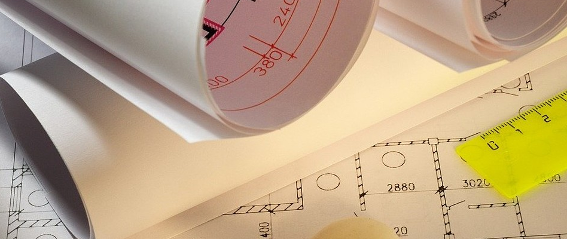 Widok map i rysunków technicznych