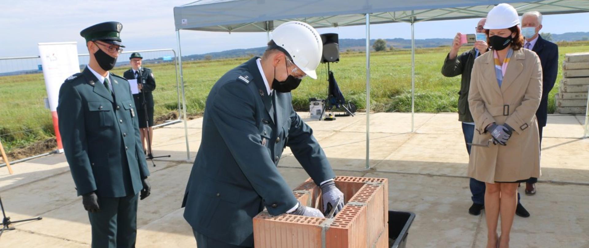 Wumurowanie kamienia węgielnego pod budowę oddziału celnego w Przemyślu