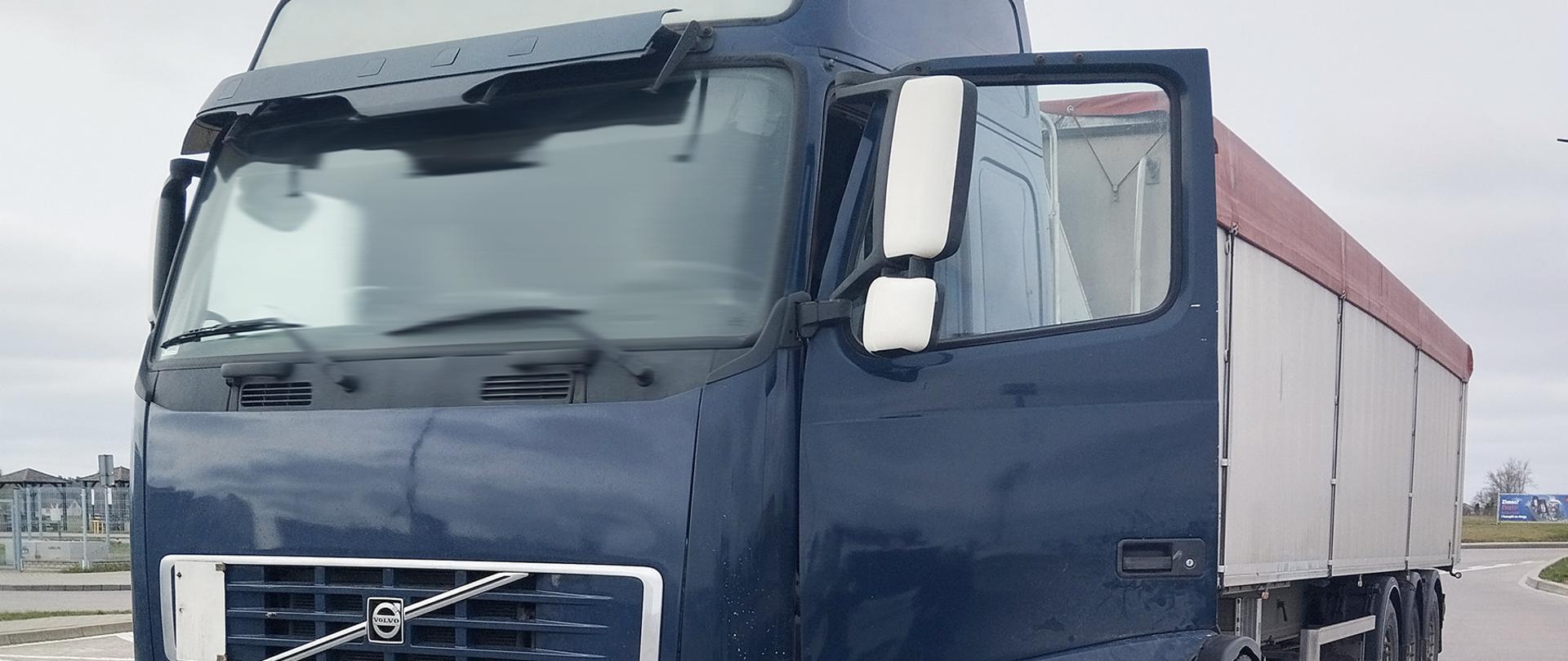 Ciężarówka skontrolowana przez inspektorów podlaskiej Inspekcji Transportu Drogowego
