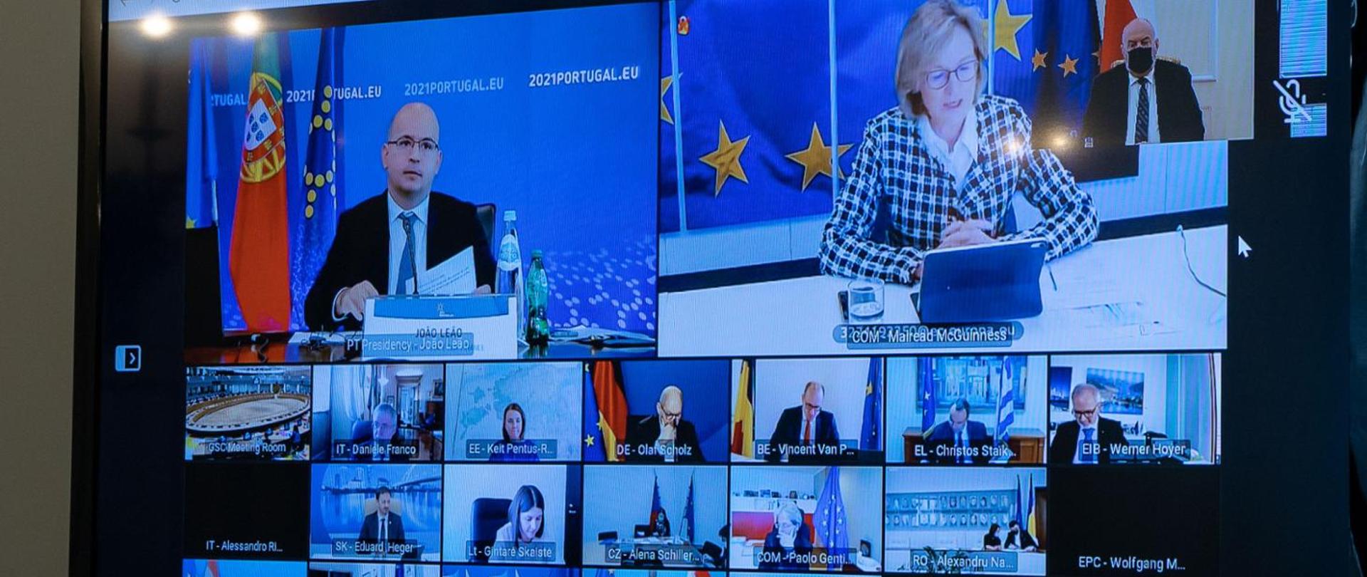 Na zdjęciu ekran monitora z połączeniem zdalnym z uczestnikami ECOFIN.