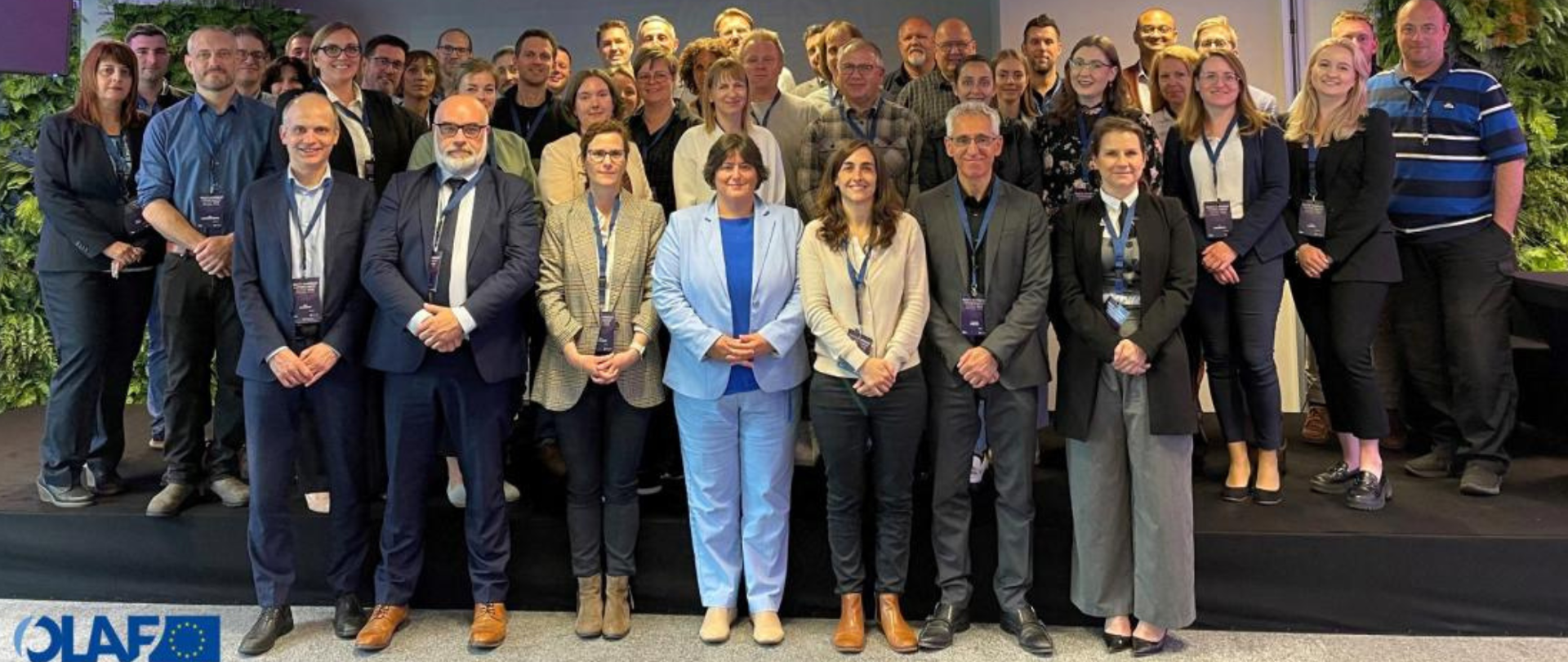 Grupa ludzi, uczestnicy spotkania