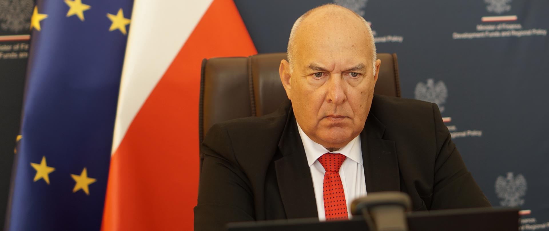 Minister Finansów Tadeusz Kościński uczestniczy w spotkaniu online