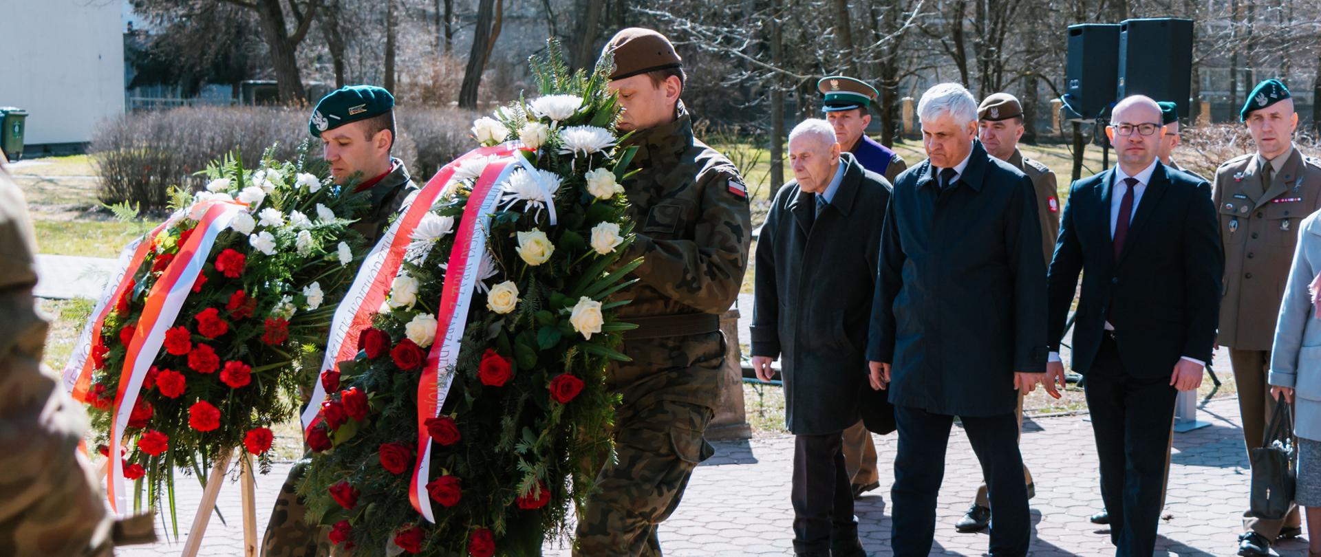 Hołd ofiarom zbrodni katyńskiej