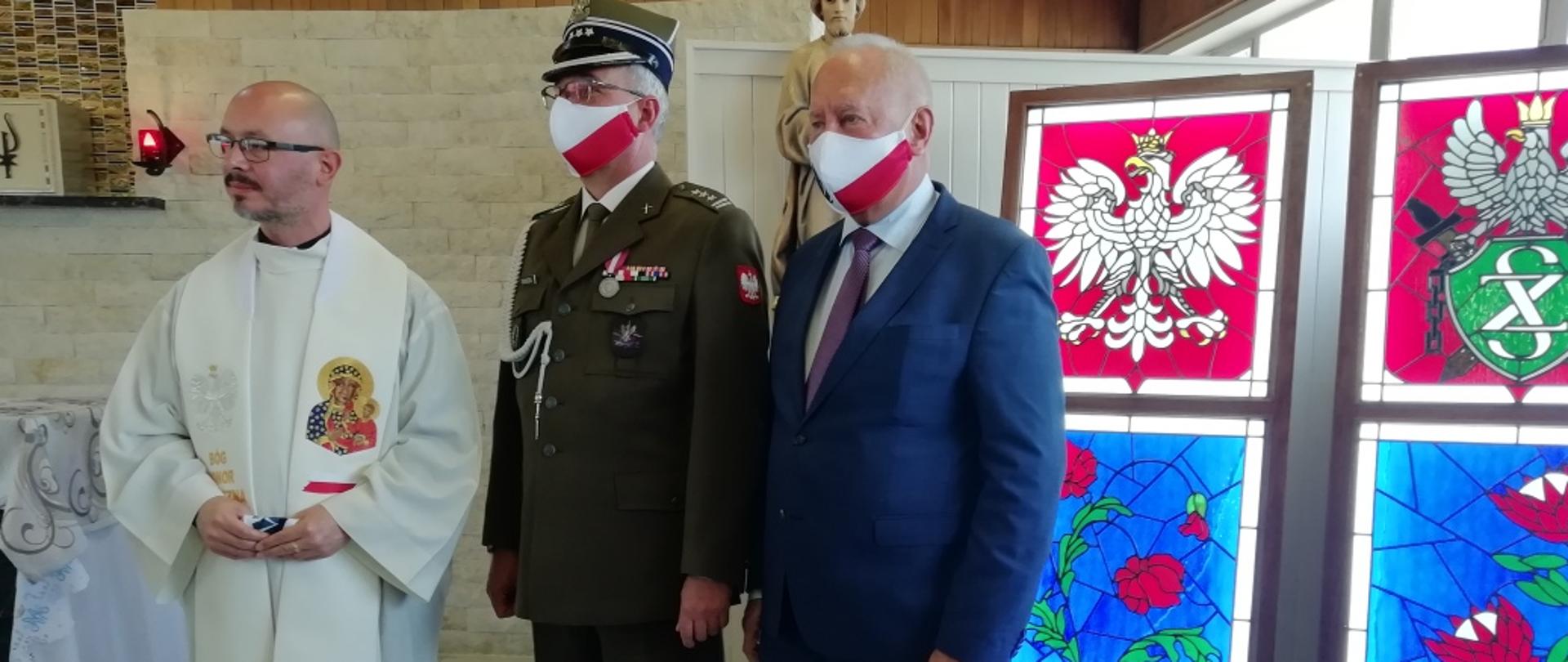 Commemoration of the 76th anniversary of " Warsaw Flights". From the right side: Ambassador of the Republic of Poland Andrzeh Kanthak, col. Dariusz Siekiera and father Radosław Szymoniak at St. Joseph the Worker, Polish Church in Norwood, Johannesburg