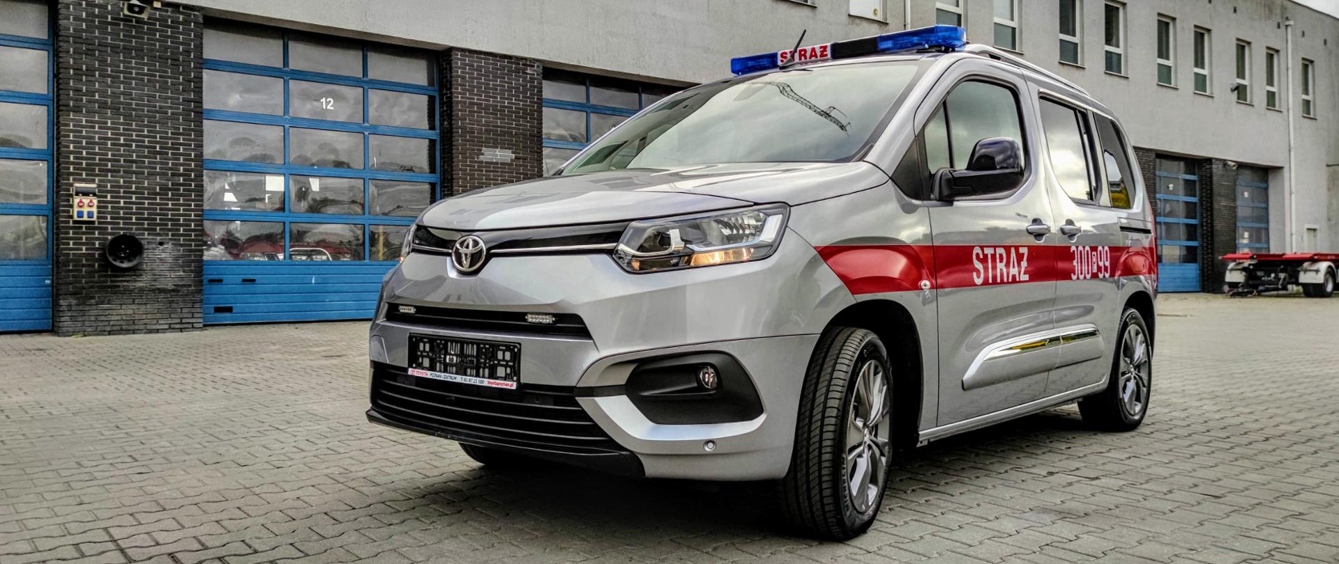 NOWY POJAZD OPERACYJNY POZNAŃSKIEJ KOMENDY