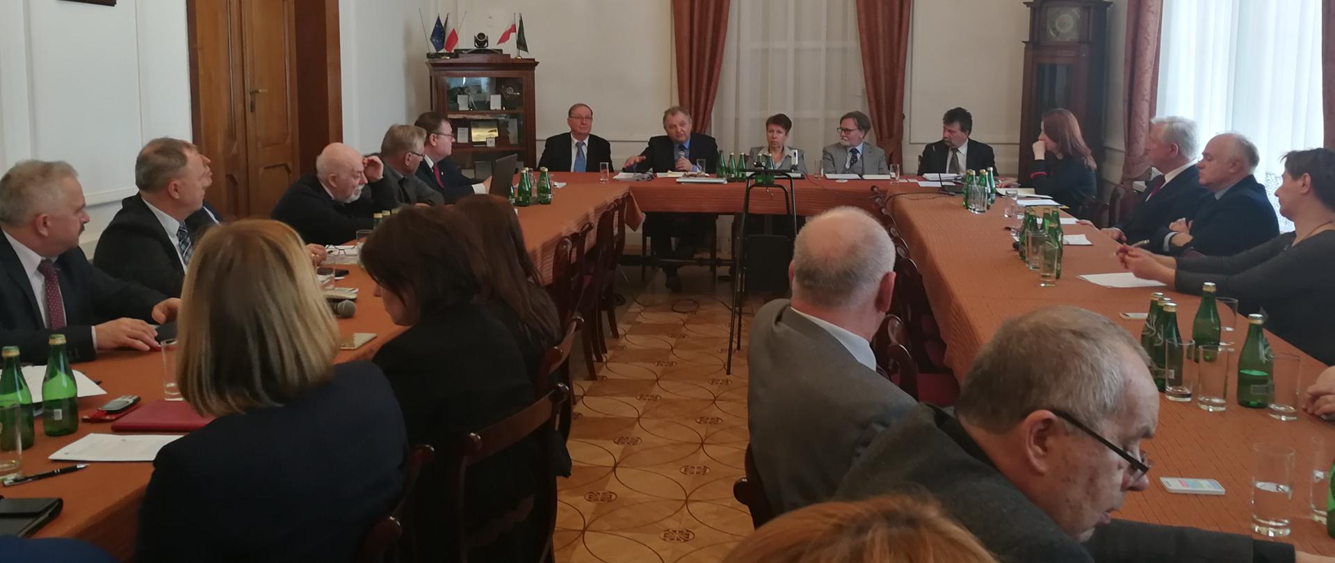 Wiceminister Ryszard Zarudzki na posiedzeniu Rady Naukowej Instytutu