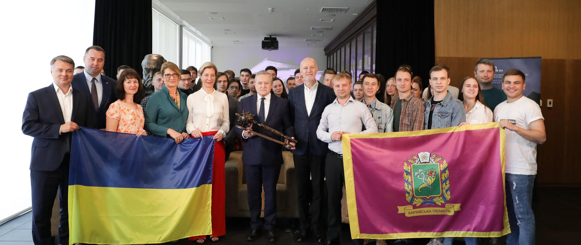 Wicepremier Piotr Gliński spotkał się z Młodzieżową Akademicką Orkiestrą Symfoniczną Ukrainy „Słobożański” z Charkowa, fot. Danuta Matloch