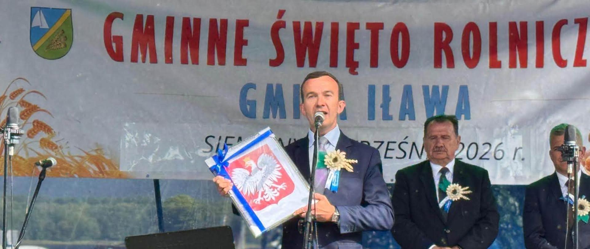 Święto plonów w powiecie iławskim. Wicewojewoda Mateusz Szauer z wizytą u rolników