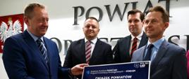 Blisko 100 mln zł rządowych dotacji na inwestycje trafi do samorządów z powiatu opoczyńskiego
