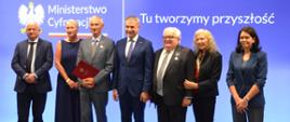 Wręczenie Odznaki Honorowej za Zasługi dla Komunikacji Elektronicznej dr. inż. Włodzimierzowi Lewandowskiemu oraz Tomaszowi Widomskiemu w Ministerstwie Cyfryzacji.