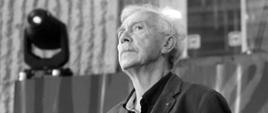 Leszek Mądzik. Zdjęcie czarno-białe. 