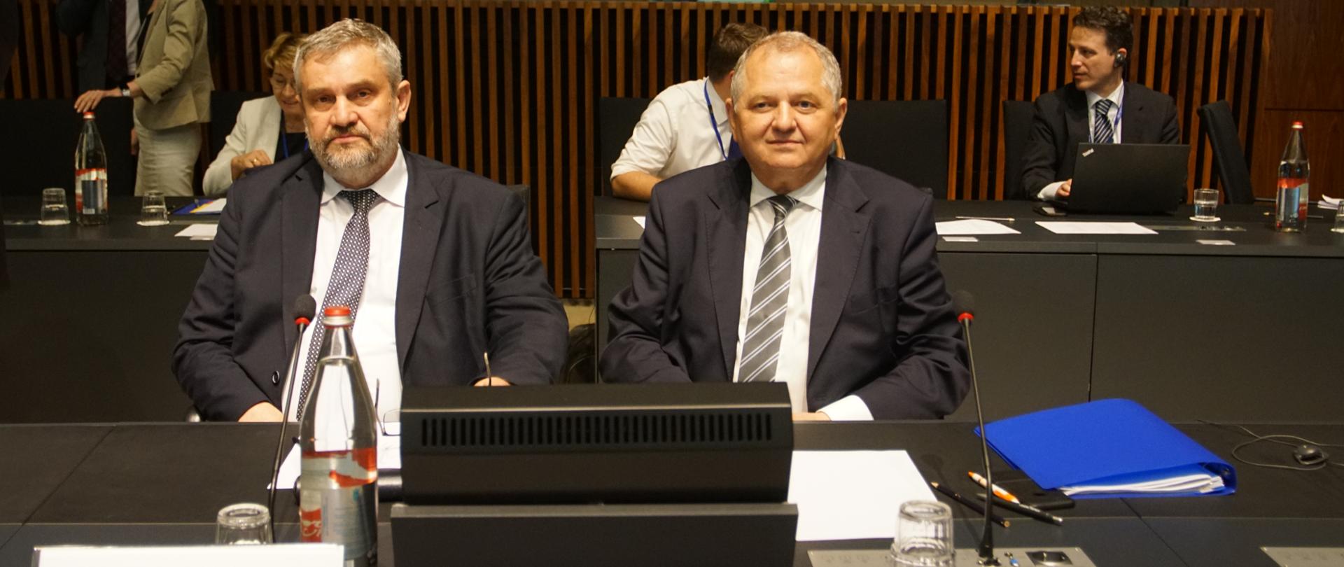 Minister J.K. Ardanowski oraz wiceminister R. Zarudzki