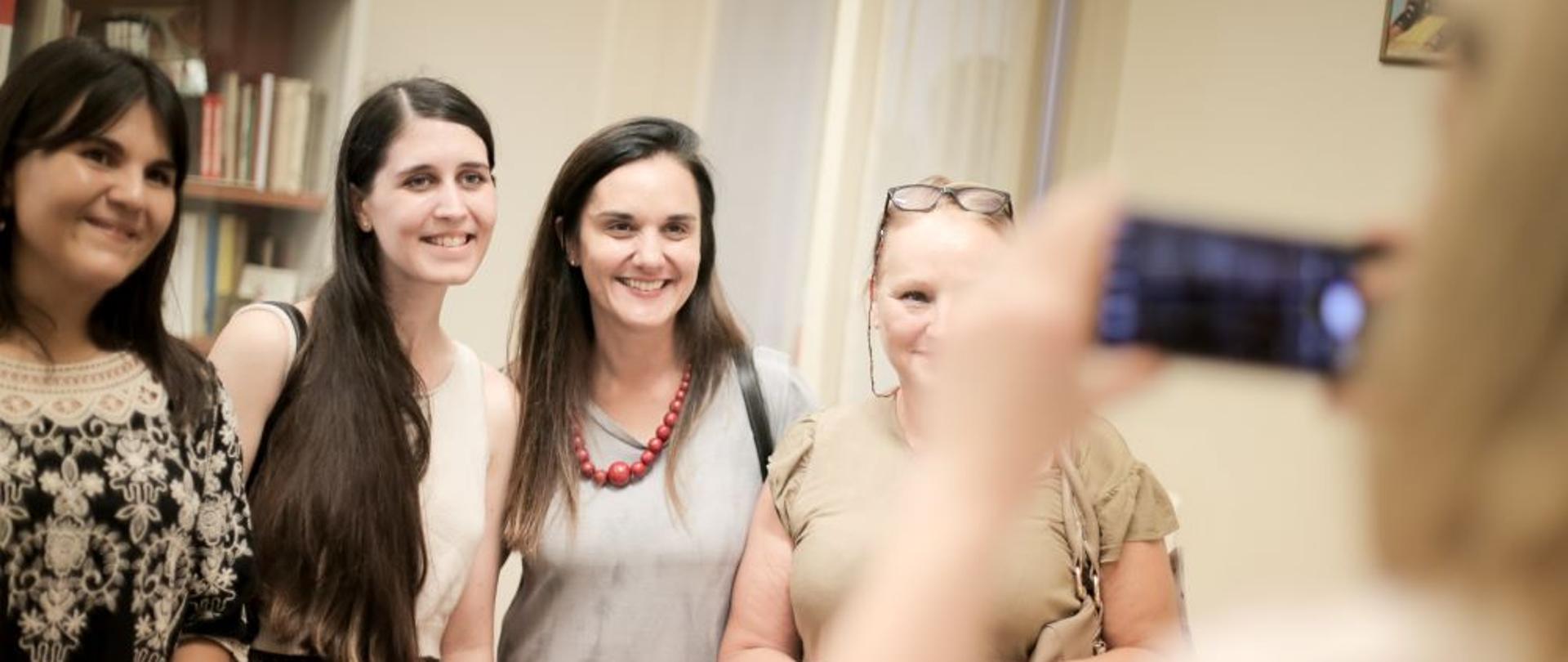 Stypendium im. Stefana Banacha oferuje zwolnienie z czesnego na polskich uczelniach publicznych oraz miesięczne stypendium. Można o nie aplikować do 31 marca 2023 r. 