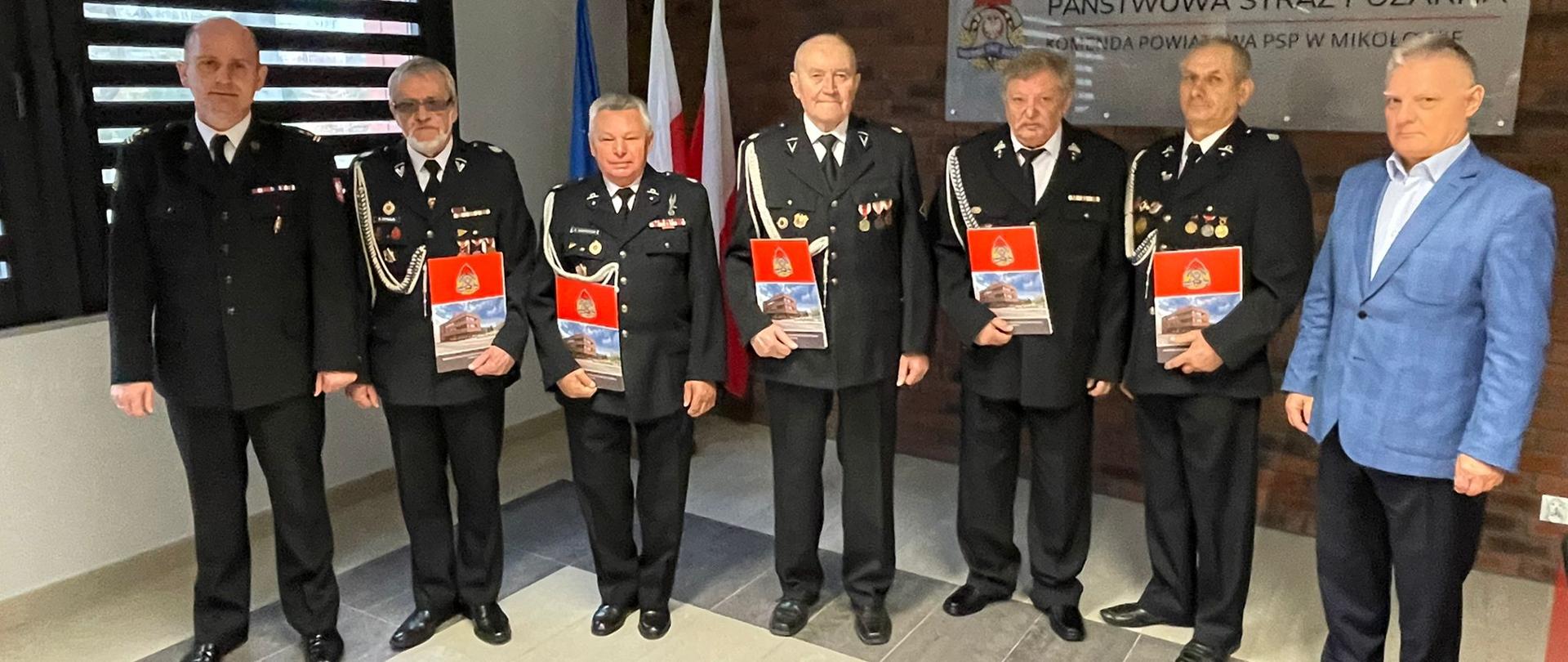 Wręczenie pierwszych decyzji o przyznaniu świadczenia ratowniczego dla strażaków OSP