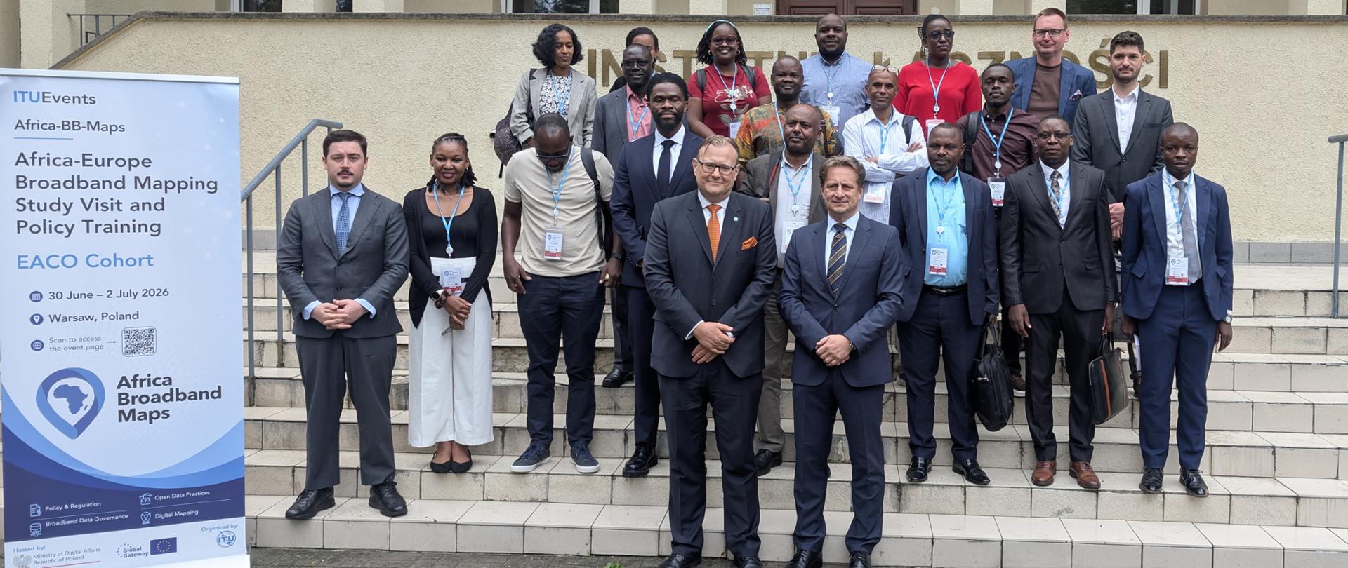 przedstawiciele administracji publicznej i krajowych regulatorów rynku telekomunikacyjnego z Burundi, Etiopii, Kenii, Ugandy i Zambii