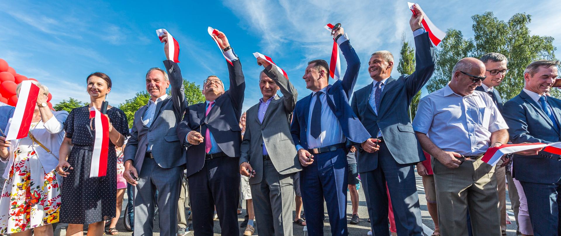 Minister infrastruktury A. Adamczyk uczestniczył w otwarciu wiaduktu w mieście Ostróda