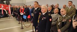 Narada roczna w Komendzie Powiatowej Państwowej Straży Pożarnej w Ostrowie Wielkopolskim połączona z uroczystym pożegnaniem Komendanta ostrowskich strażaków.