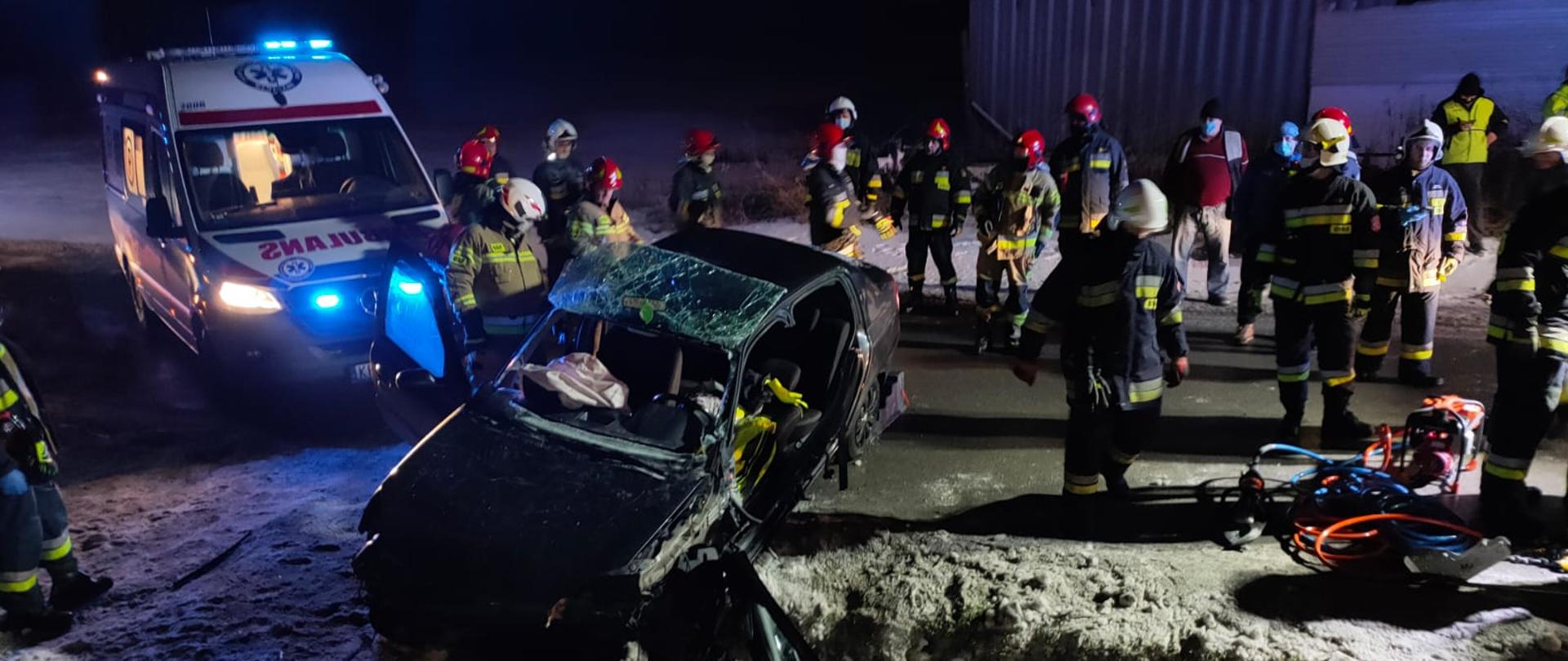 Wypadek samochodu osobowego w Książniczkach
