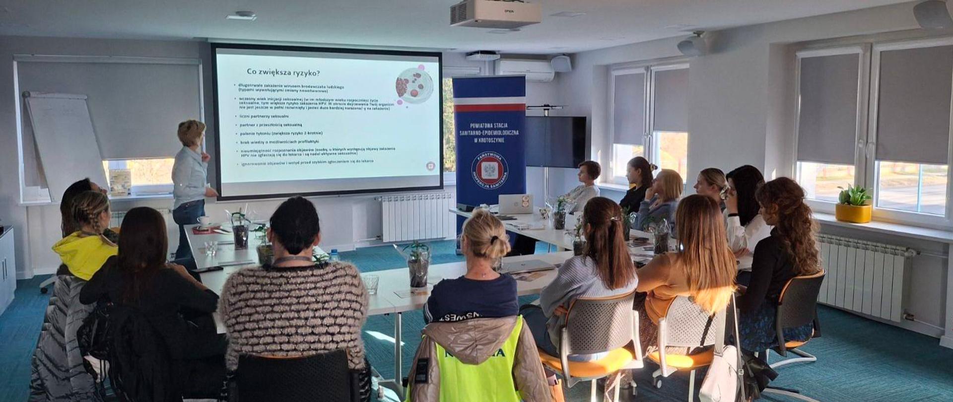 Europejski Tydzień Profilaktyki Raka Szyjki Macicy 2025 - szkolenie dla pracowników firmy Nutricia