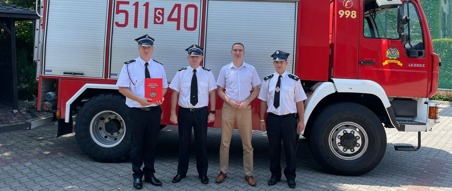 Przekazanie samochodu SRt Man Ochotniczej Straży Pożarnej Mikołów - Mokre