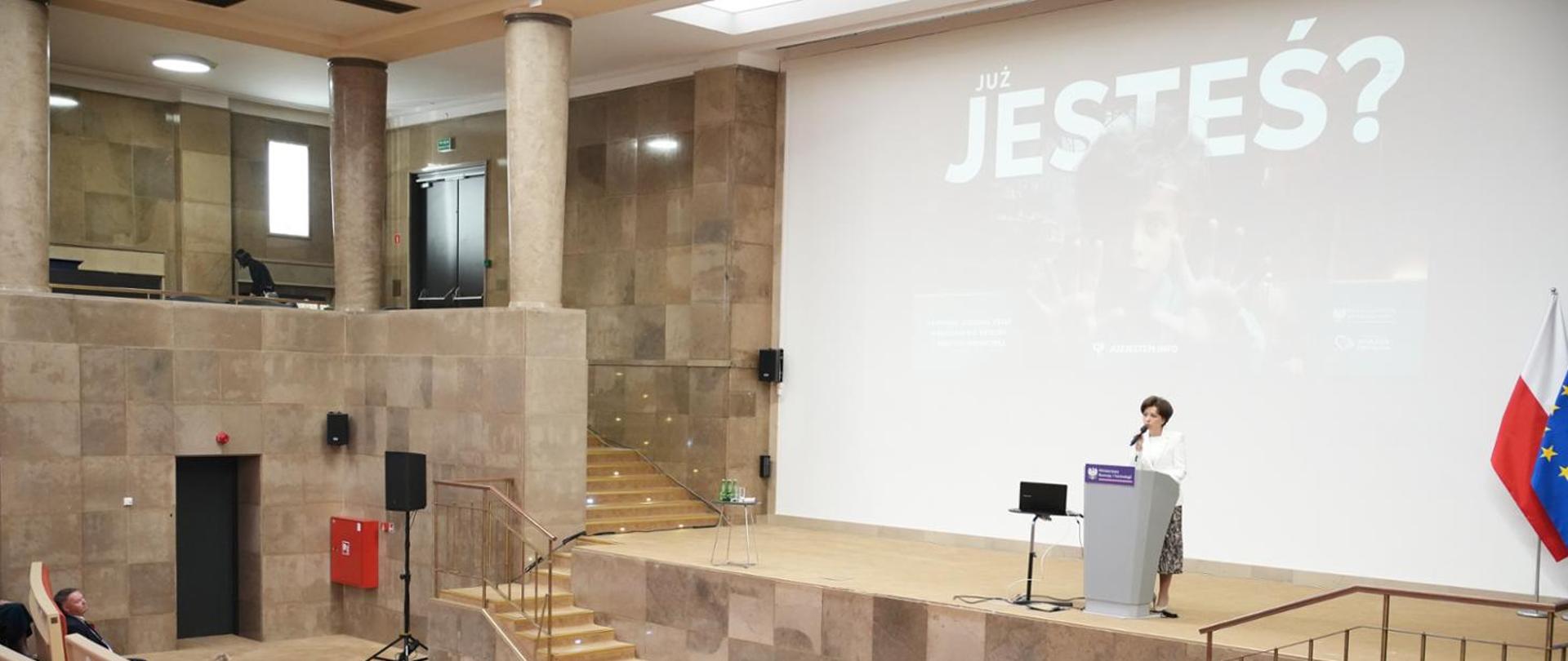 The first nationwide "Już jesteś?" (Already here!?) campaign to promote foster parenting in Poland has been launched.