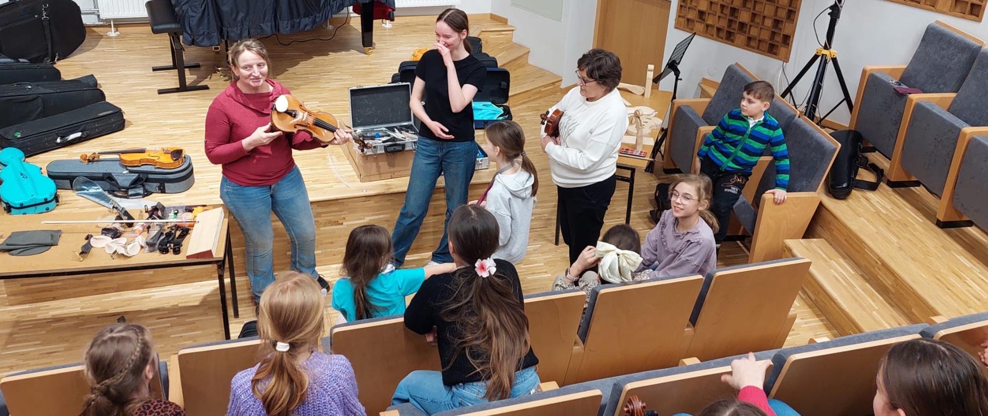 warsztaty lutnicze z Ireną Sobecką - PSM w Raciborzu