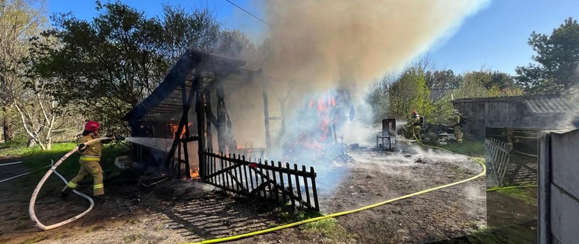 Pożar budynku gospodarczego w Przyłęku