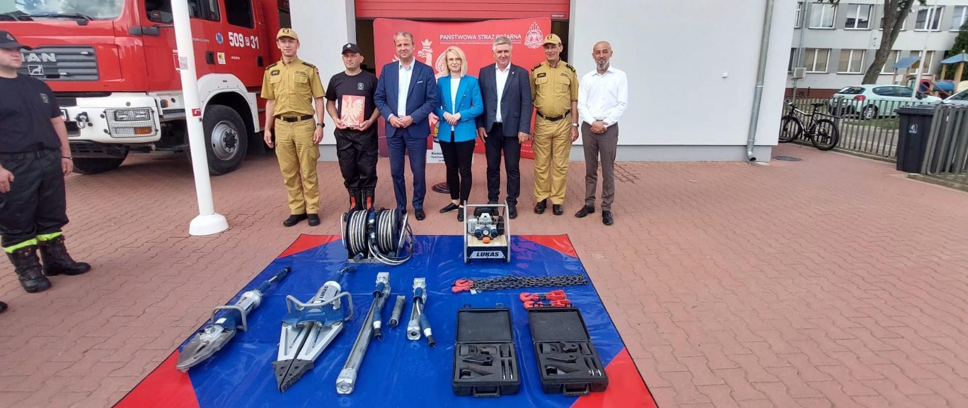 Przekazanie zestawu hydraulicznego