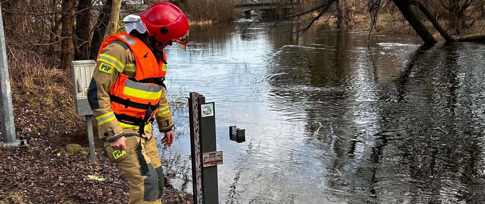 Strażacy dokonali sprawdzenia sytuacji hydrologicznej na rzece Drwęcy