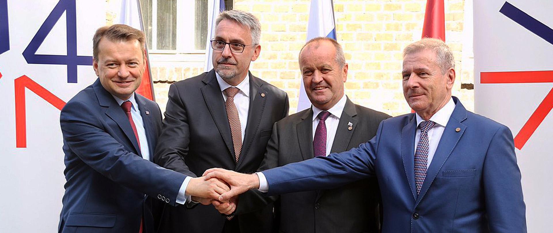 Defence ministers V4