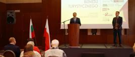 Wiceminister Andrzej Gut-Mostowy otworzył Bułgarsko-Polskie Forum Biznesu Turystycznego - minister przemawia przed zebranymi