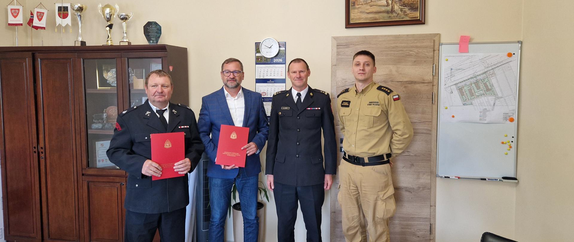 Podpisanie porozumienia w sprawie ponownego włączenia jednostki OSP Sasinoe do KSRG