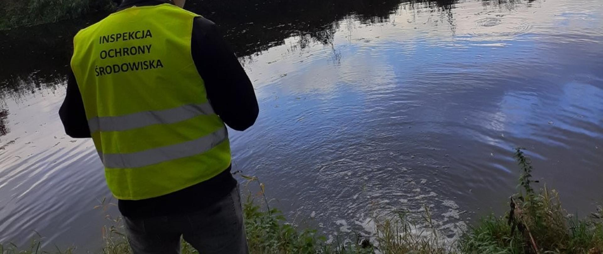Widok rzeki Wisłok podczas oględzin w Ustrobnej