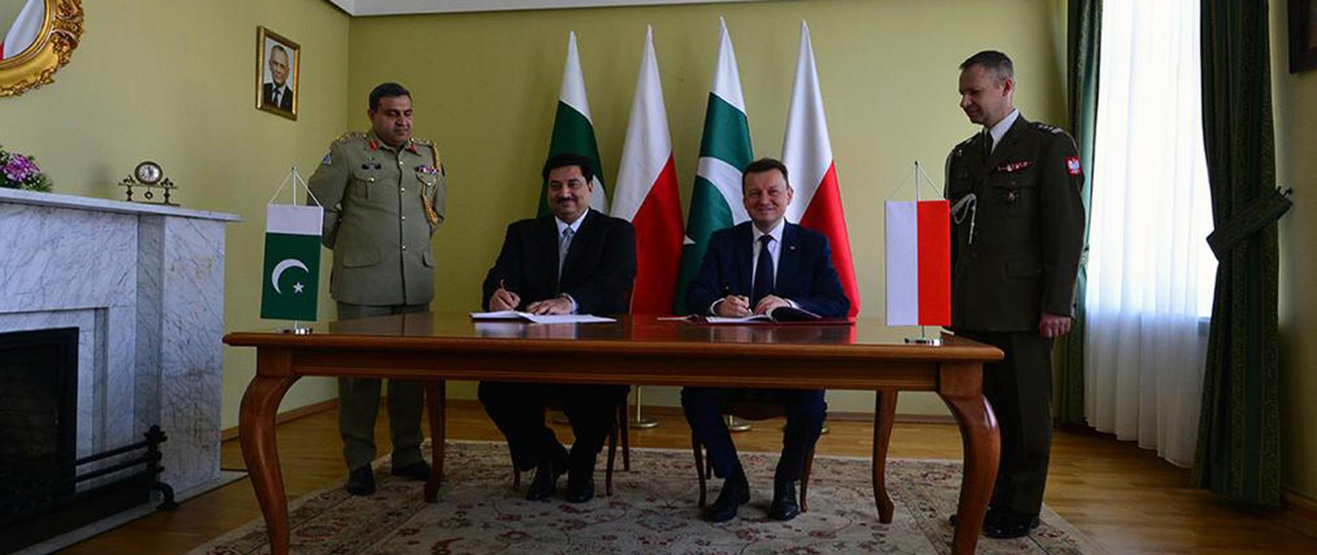 180418_MMB_Pakistan_MOND_01