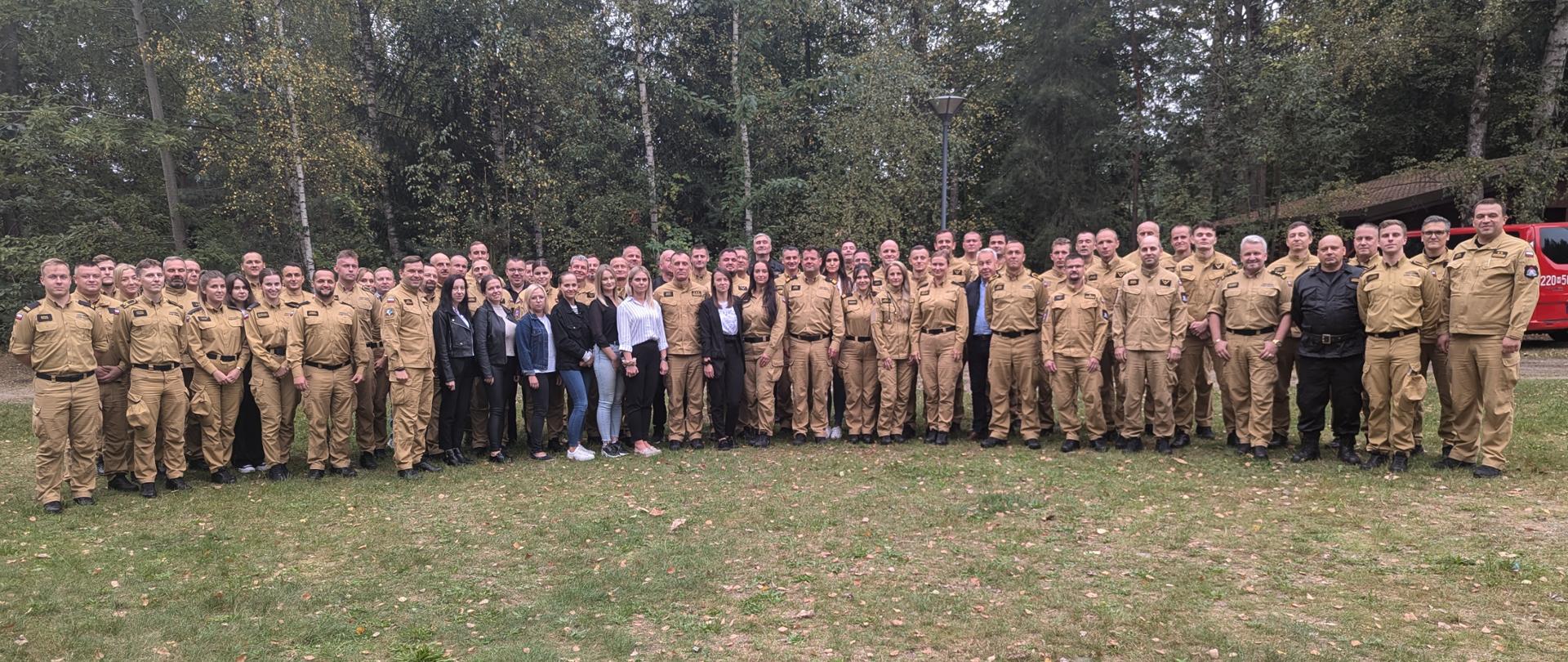 Zdjęcie grupowe uczestników narady