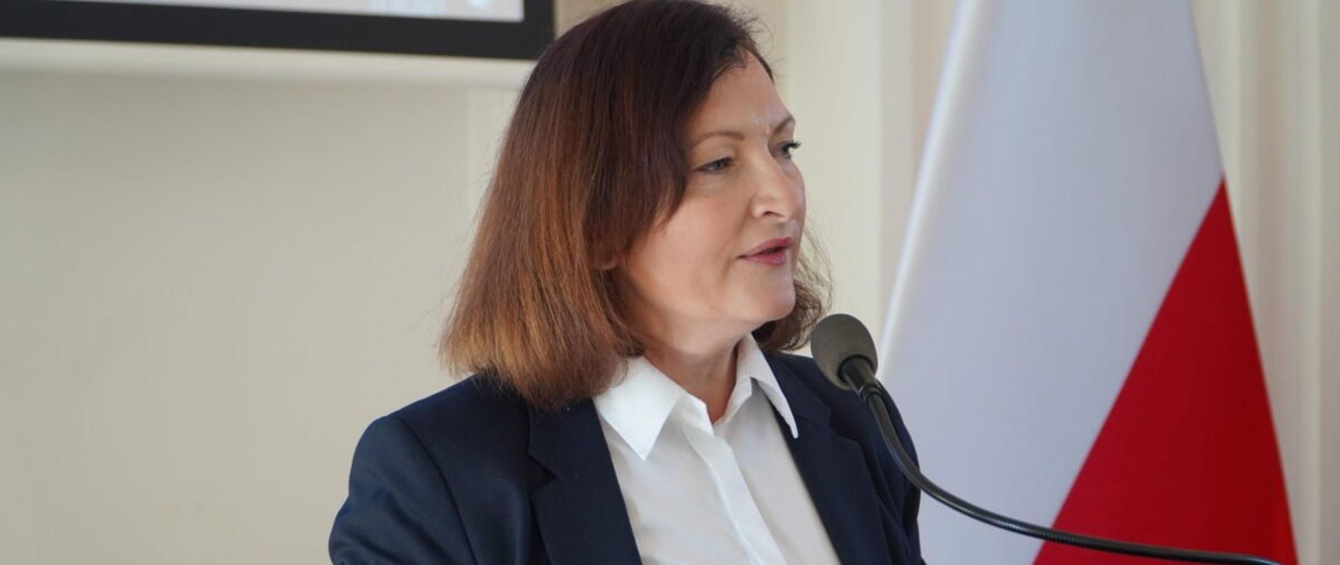 Wojewoda podkarpacki Ewa Leniart inauguruje III edycji Podkarpackiej Szkoły Wolności i Tolerancji