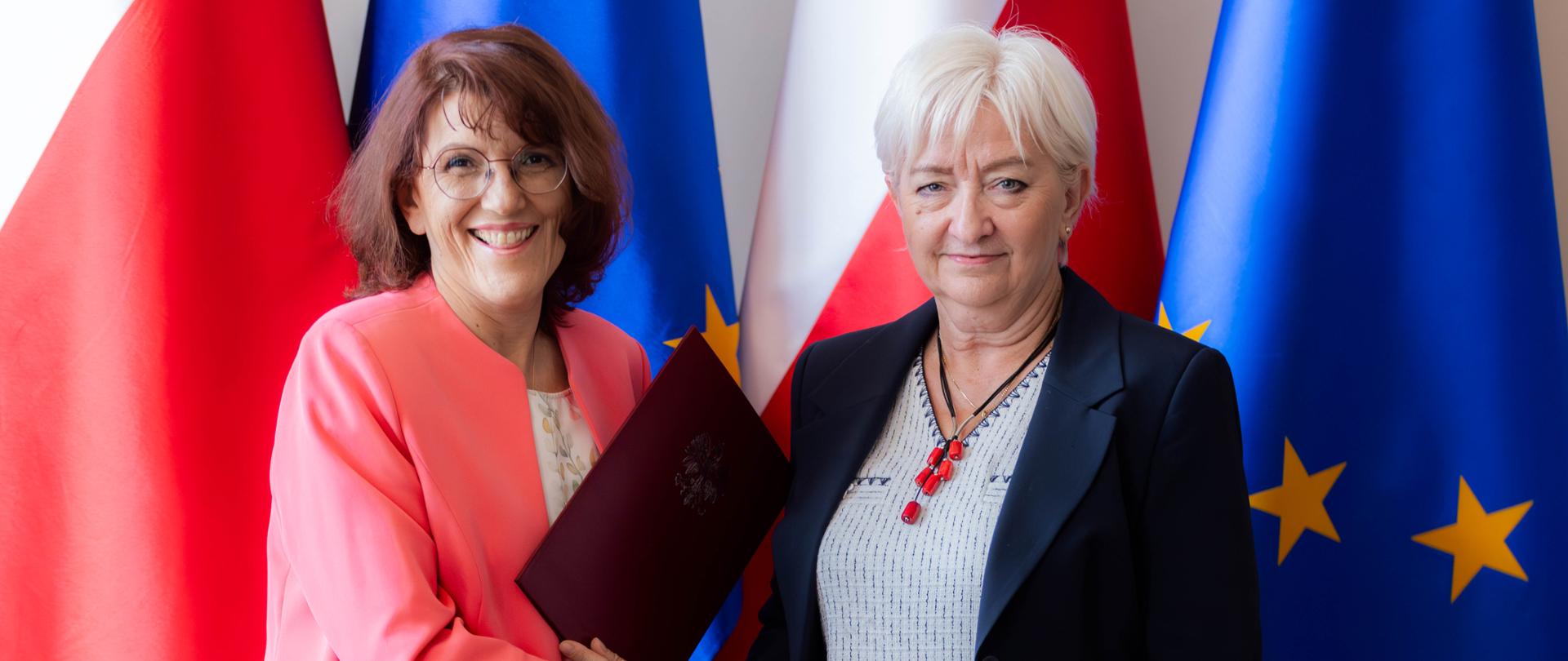 Prof. dr hab. n. med. Renata Stawerska - konsultant wojewódzki ds. endokrynologii i diabetologii dziecięcej wspólnie z wojewodą łódzkim Dorotą Ryl 