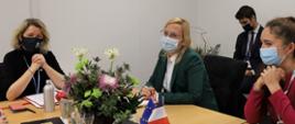 Minister Anna Moskwa na COP26 podczas spotkania z francuską minister Barbarą Pompili
