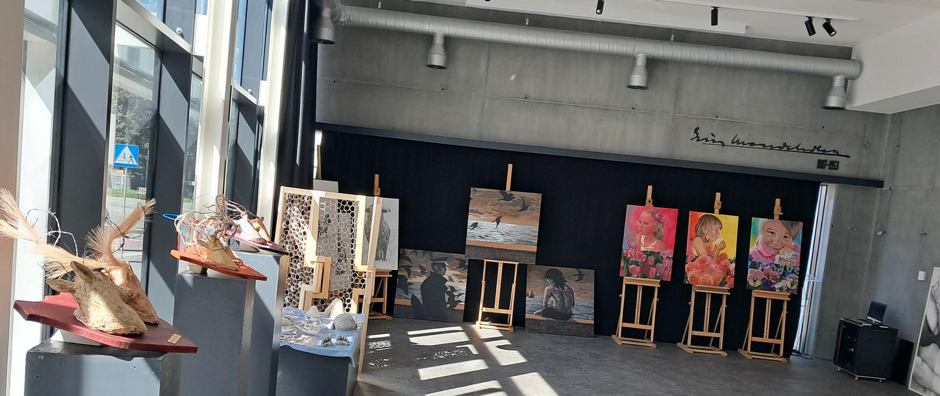 salon wystawowy kilka dyplomów - dyplomy 2026 obrazy ,rzeźby, formy przestrzenne