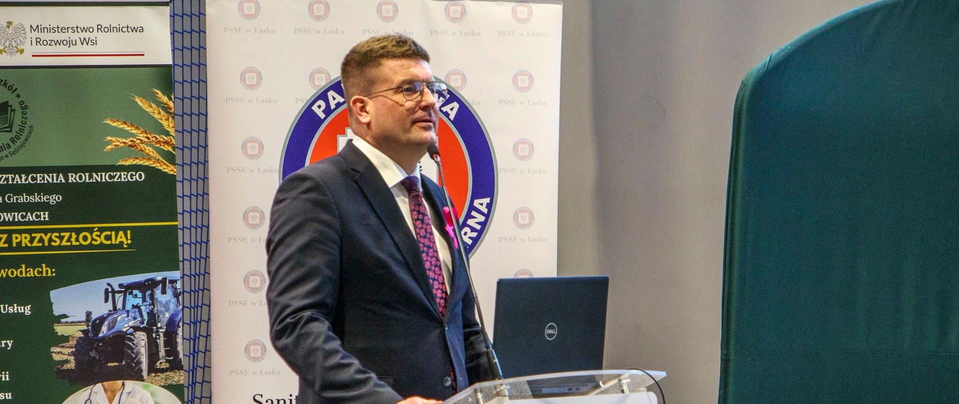 Dyrektor Tomasz Tokarczyk