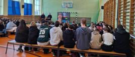 spotkanie profilaktyczne uczniów z funkcjonariuszami Policji