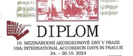 Dyplom na białym tle z grafiką zajmującą od góry połowę dyplomu, przedstawiającą zapisaną nutami w złotym kolorze kartkę papieru nutowego, a na niej rysunek w kolorze czerwonym z widokiem na Pragę. Poniżej wstawiona jest pełna nazwa imprezy i data, a dalej kategoria, nagroda oraz imię i nazwisko ucznia.
