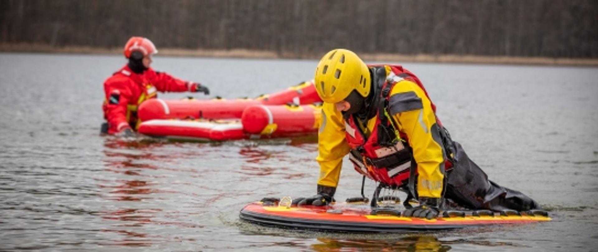 Sprzęt ratownictwa wodnego - deska