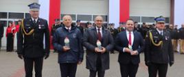 Wręczenie okolicznościowych statuetek samorządowcom za współpracę oraz pomoc finansową otrzymaną na zakup łodzi ratowniczej w 2025 r.