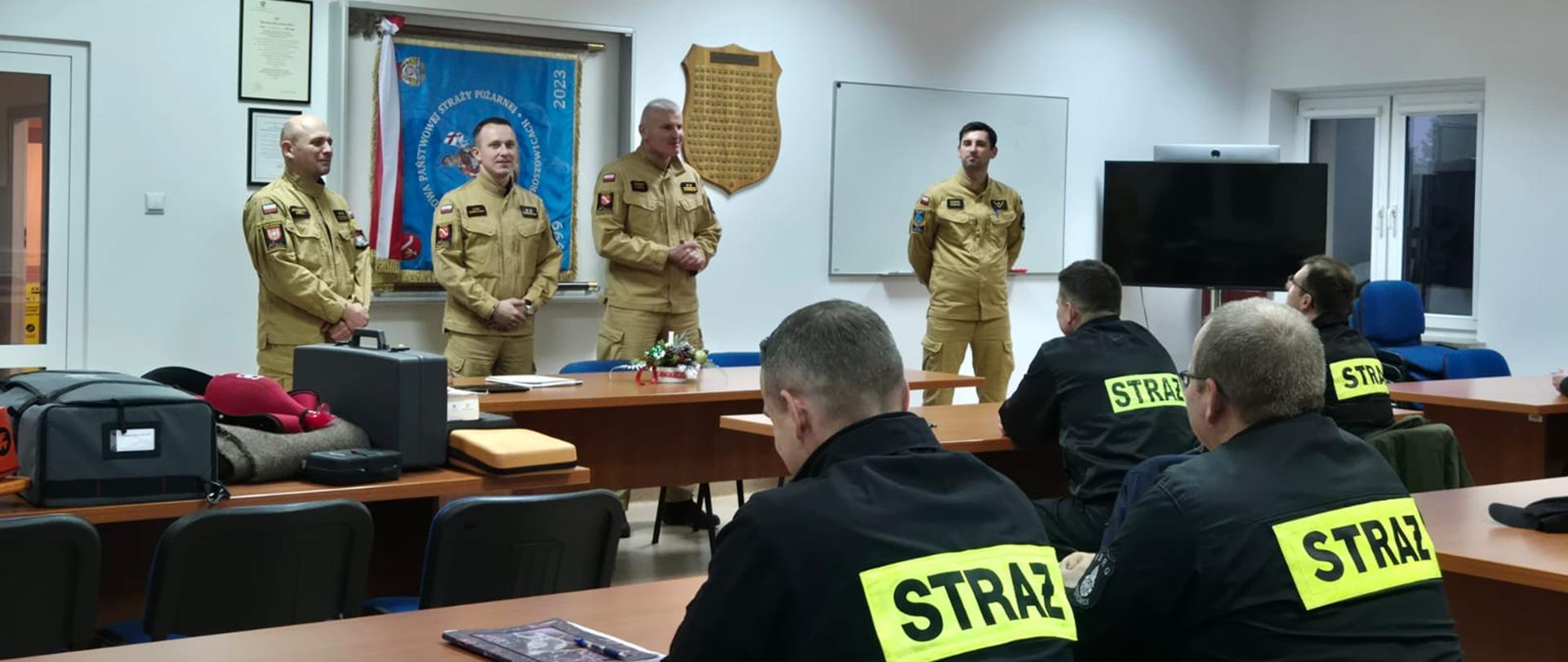 Egzamin KPP strażacy przystępują do testów i egzaminu praktycznego