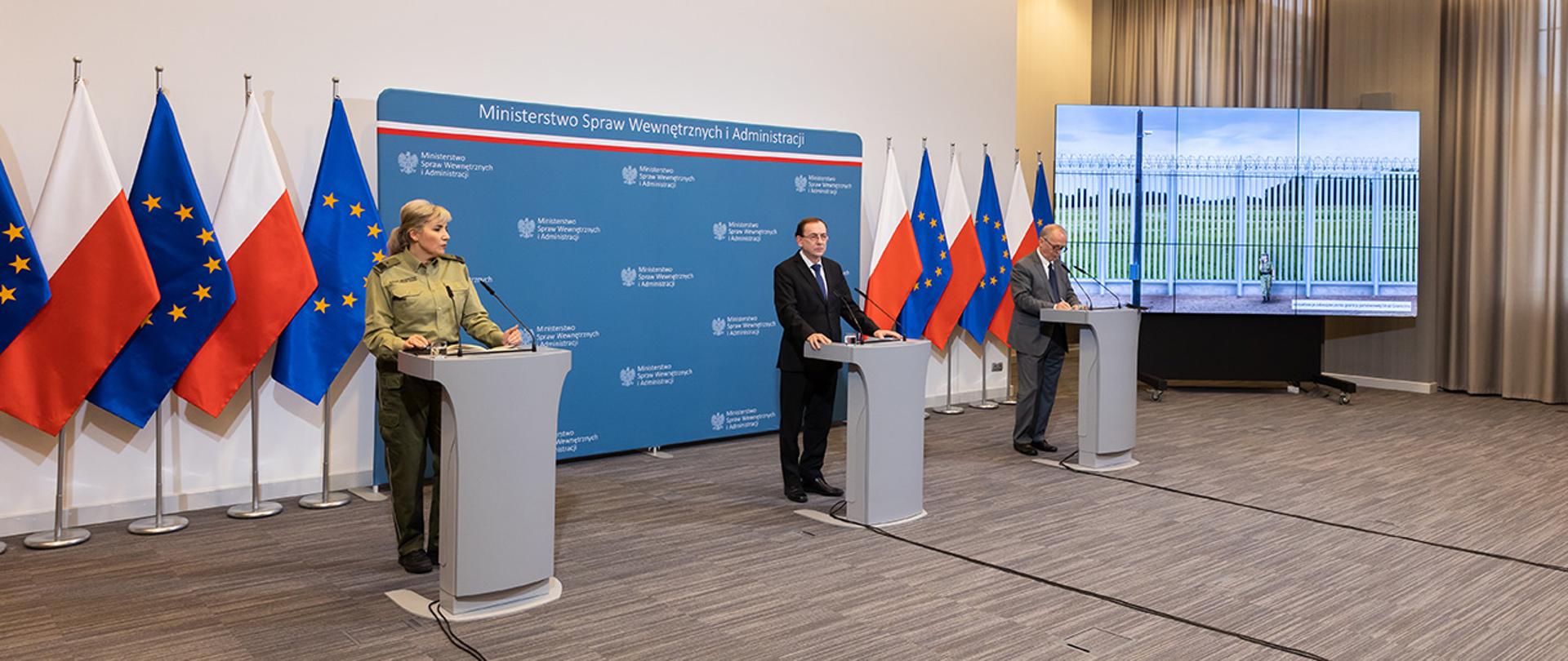 Minister Mariusz Kamiński provided details on the construction of a barrier on the border with Belarus
