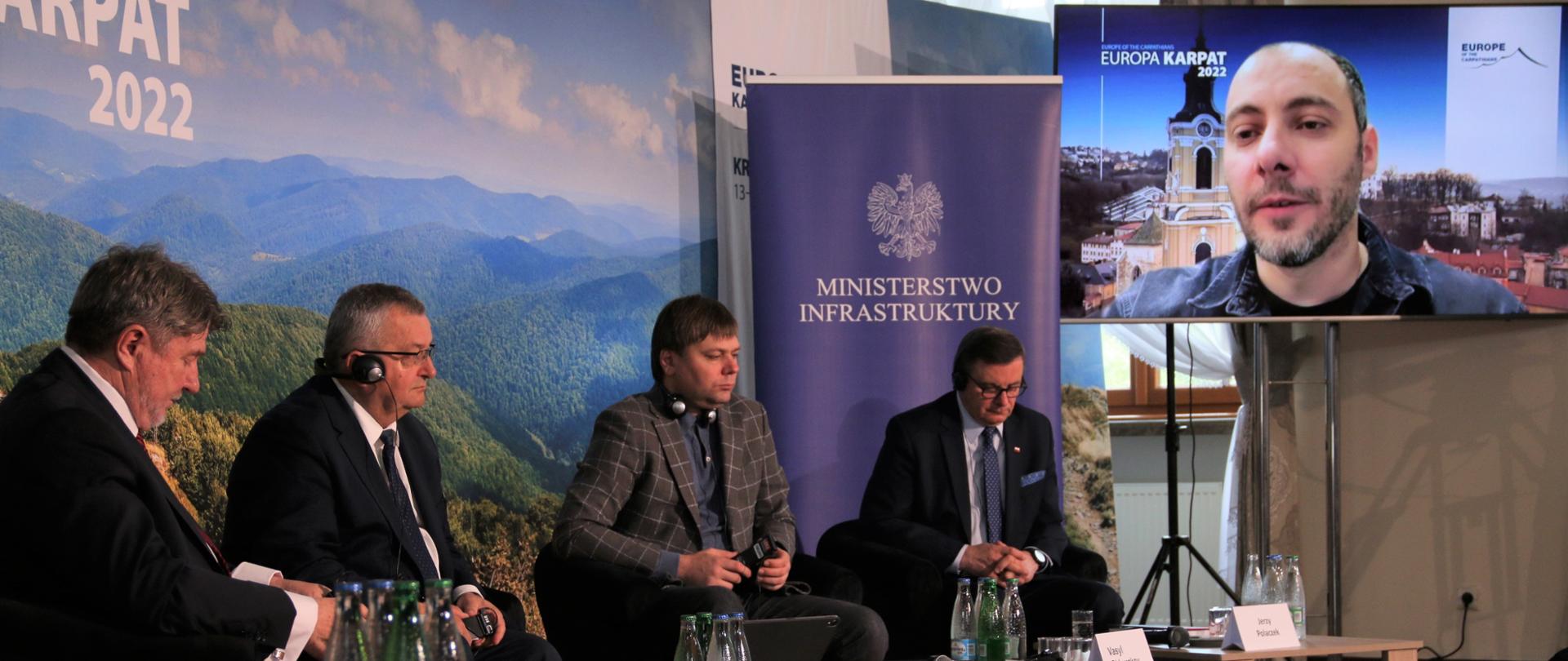 Minister infrastruktury Andrzej Adamczyk uczestniczy w XXXIII konferencji Europa Karpat